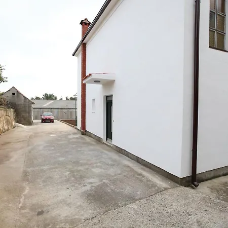 Apartment Ivana *