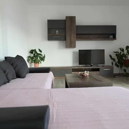 Ivana Apartment *