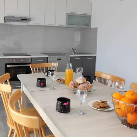 Ivana Apartment *