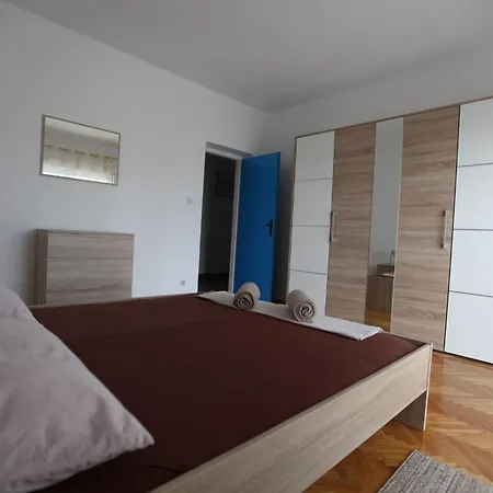 Apartment Ivana *